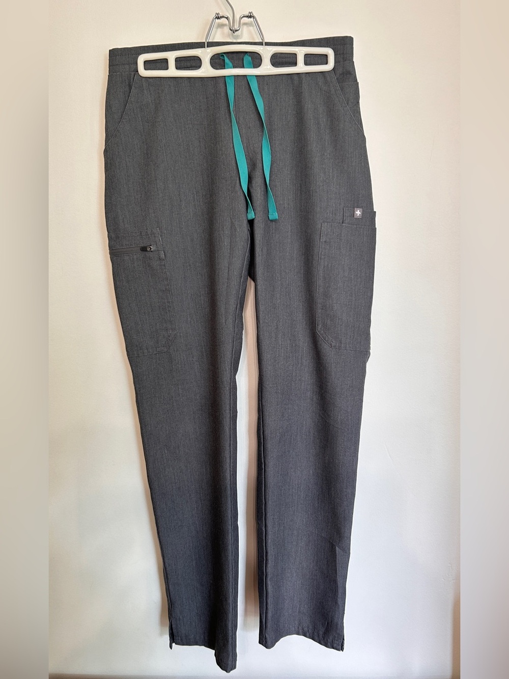 FIGS SCRUB PANTS